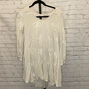 Altar'd State Cream Shift Dress with pockets and Sleeves Size Small